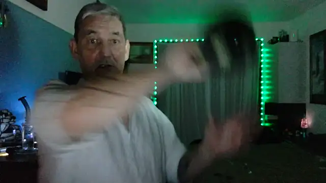 ChunkyMonkey007 online show from December 24, 2024, 12:11 pm