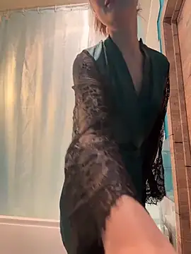 Dina Tease online show from October 5, 2025, 5:11 pm