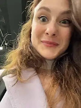 Dina Tease online show from October 7, 2025, 12:57 pm