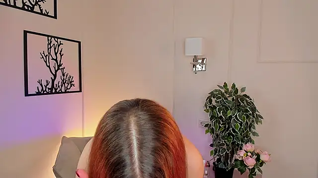 OdetteHarwick online show from March 22, 2025, 7:04 am