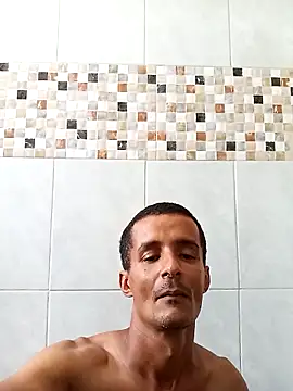 Snapshot of morenogato100 chatting on December 21, 2025, 3:08 pm morenogato100 online show from December 21, 2025, 3:08 pm