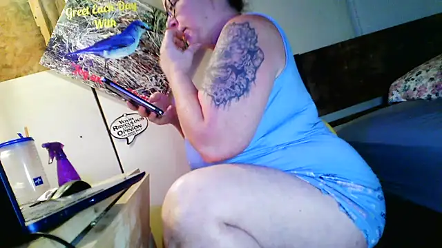 GraceHenderson online show from November 24, 2025, 4:40 pm