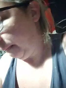 Snapshot of GraceHenderson chatting on June 12, 2026, 4:55 am GraceHenderson online show from June 12, 2026, 4:55 am