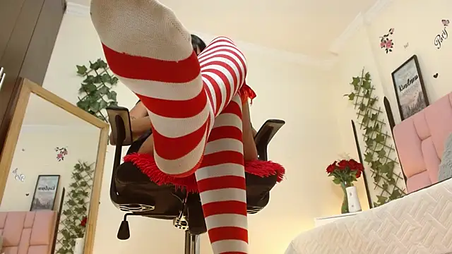 isabela ferrer  online show from January 29, 2025, 4:19 pm