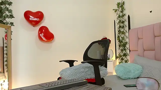 isabela ferrer  online show from February 14, 2025, 4:52 pm