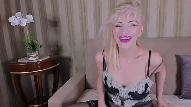 Rita Farel online show from March 16, 2026, 10:14 pm