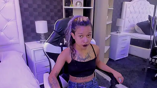 rave connor online show from February 19, 2025, 7:05 pm