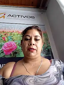 Laura-Hernandez online show from April 8, 2026, 2:50 pm