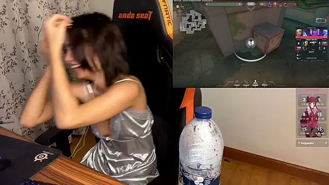 Snapshot of JayJaylov chatting on February 27, 2025, 5:26 pm JayJaylov online show from February 27, 2025, 5:26 pm