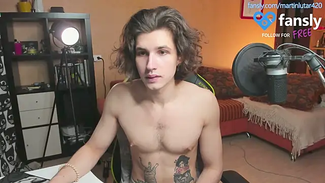 daddyMarty420 online show from October 20, 2025, 5:41 am