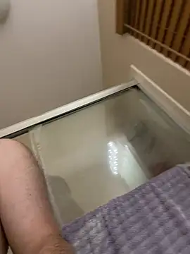 Yann 18 online show from April 1, 2026, 5:52 am