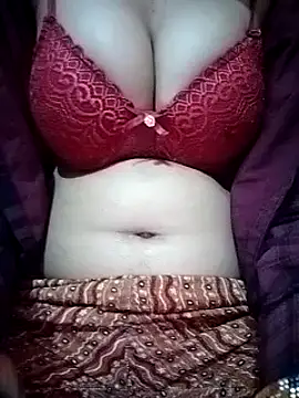 Shanvi Tyagi online show from February 20, 2025, 1:57 am