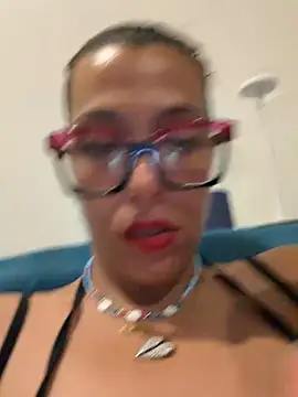 Snapshot of Porcella96 chatting on June 29, 2026, 9:37 pm Porcella96 online show from June 29, 2026, 9:37 pm