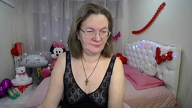 HolyMilfa online show from February 13, 2025, 7:45 am