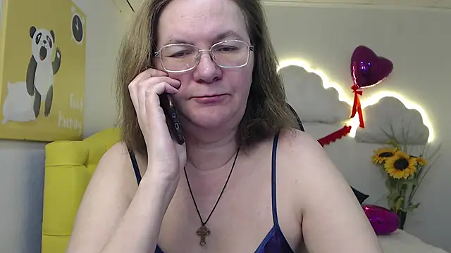 HolyMilfa online show from March 7, 2025, 7:41 am