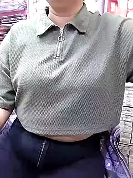 Snapshot of QueenHaryana chatting on October 23, 2025, 8:02 am QueenHaryana online show from October 23, 2025, 8:02 am