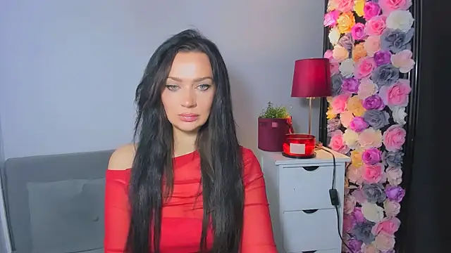 OliviaFantasy online show from November 12, 2025, 9:32 am