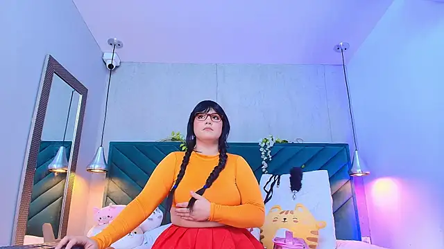 pamelajons  online show from March 3, 2025, 11:44 am