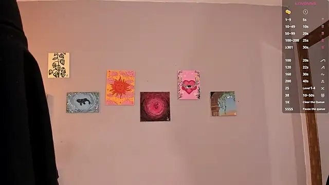 Maia W10 online show from April 19, 2026, 3:11 pm