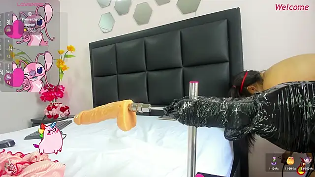 Catalina Jonex online show from October 14, 2025, 8:53 pm