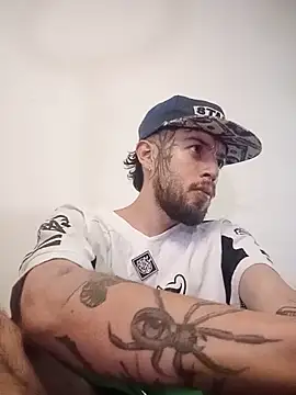 Aaronkiller online show from June 11, 2026, 3:59 am