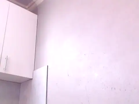 Silkytitss online show from February 16, 2025, 10:54 am