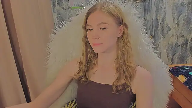 JuxxxsyBunx online show from December 3, 2025, 2:59 pm