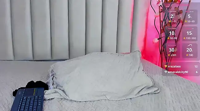 franchescamm online show from February 13, 2025, 11:04 pm