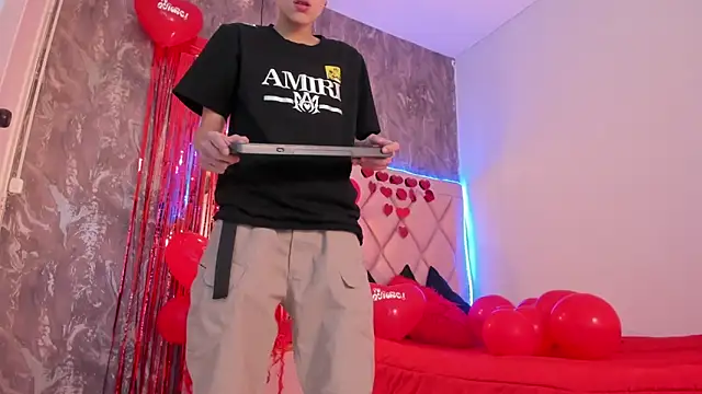 megan 100 online show from February 15, 2025, 7:06 pm