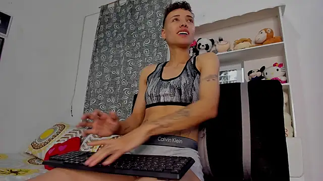 megan 100 online show from November 9, 2025, 7:01 pm