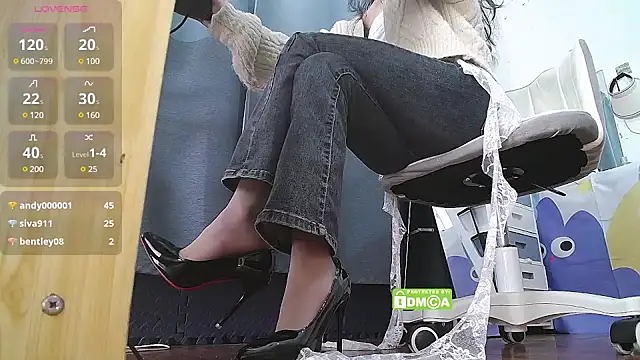 CN-Doudou online show from March 15, 2025, 2:01 pm