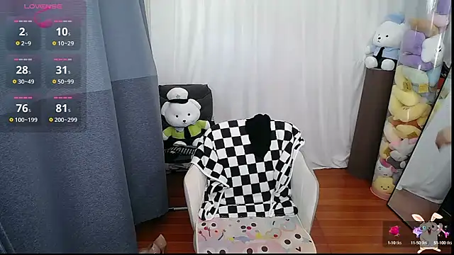 CN-Doudou online show from September 12, 2025, 2:33 am