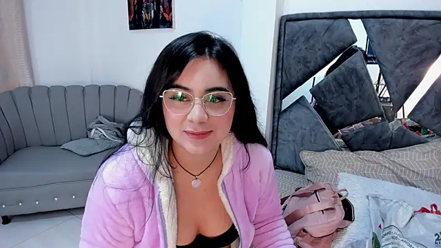 Snapshot of Dulce_amg chatting on April 28, 2026, 3:11 am Dulce amg online show from April 28, 2026, 3:11 am