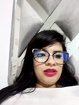 evelingjoyy online show from December 19, 2025, 4:41 am