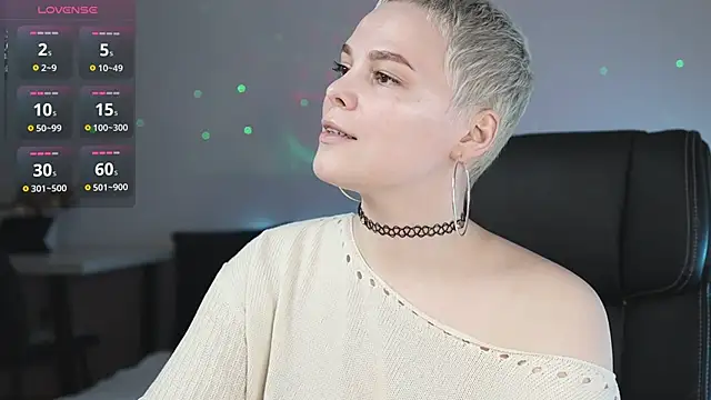 LikaBerry1 online show from March 13, 2025, 8:32 pm