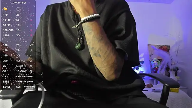 ZuryRamirez  online show from March 21, 2025, 7:35 pm