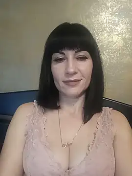 FireLily332 online show from December 23, 2024, 4:28 pm