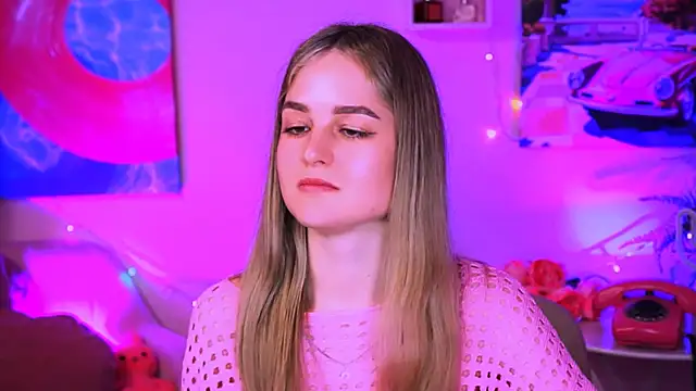 DeboraLarson online show from March 7, 2025, 10:02 am