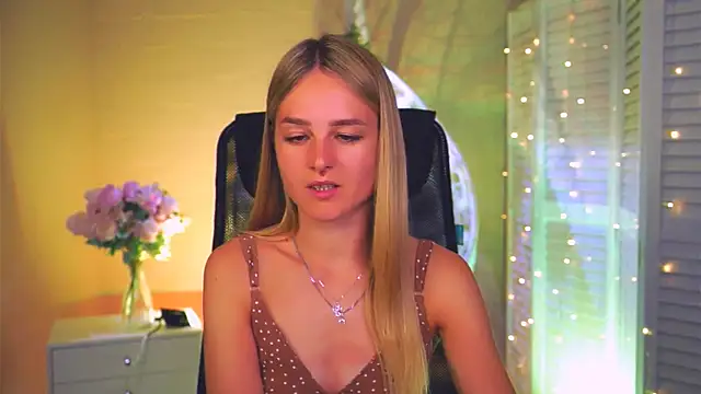 DeboraLarson online show from March 26, 2026, 3:34 am