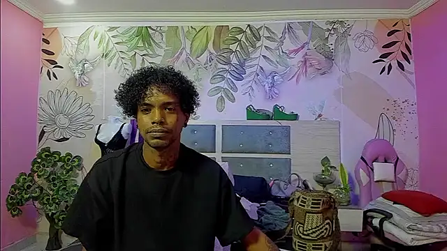 bigblackhotx1 online show from January 18, 2026, 12:53 pm