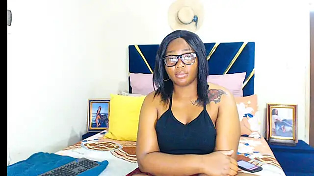 veronica1xxx online show from September 18, 2025, 7:49 pm