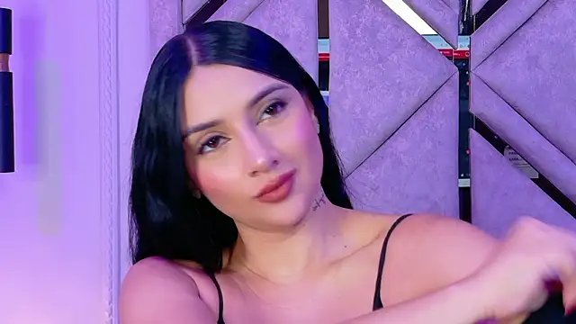 Snapshot of Harper-Avary chatting on February 18, 2026, 2:24 pm Harper-Avary online show from February 18, 2026, 2:24 pm