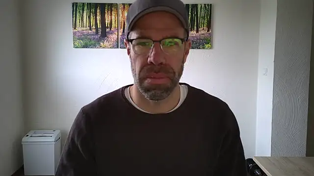 Harry Boldt online show from October 10, 2025, 6:23 am