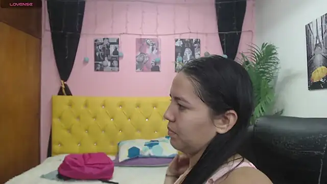 candiapole online show from February 14, 2025, 4:09 pm