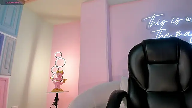 GabriellaLee online show from October 9, 2025, 2:42 am