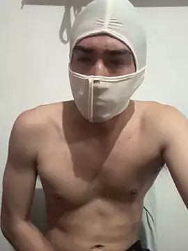 luis zamora223 online show from February 11, 2025, 2:03 am