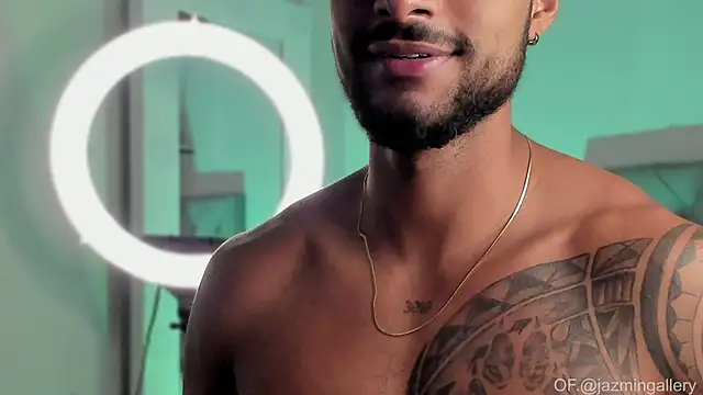 LiamGarcia1 online show from January 5, 2025, 8:11 am