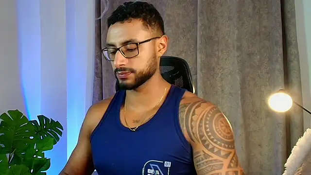 LiamGarcia1 online show from February 28, 2025, 6:52 pm