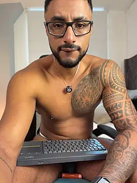 LiamGarcia1 online show from June 16, 2026, 2:52 pm