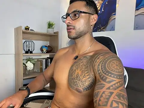 Snapshot of LiamGarcia1 chatting on July 20, 2026, 6:54 pm LiamGarcia1 online show from July 20, 2026, 6:54 pm